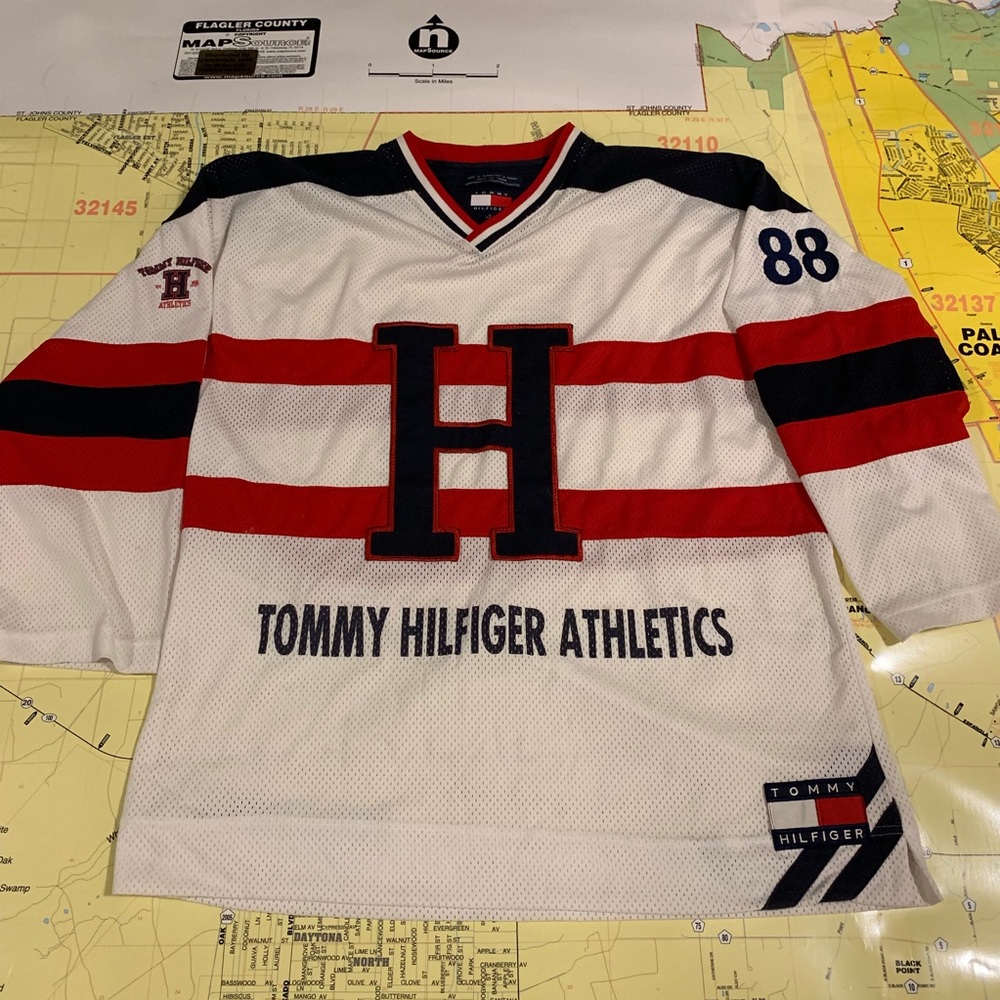 Vintage Tommy Hilfiger Jersey.